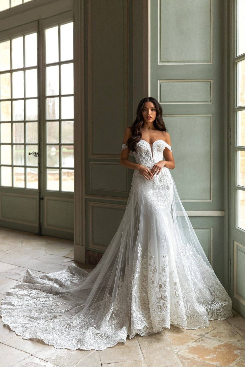 ELEGANCE