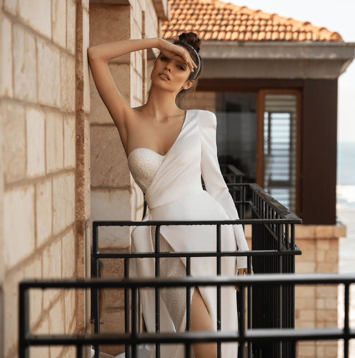 FEMME FATALE - Image 2