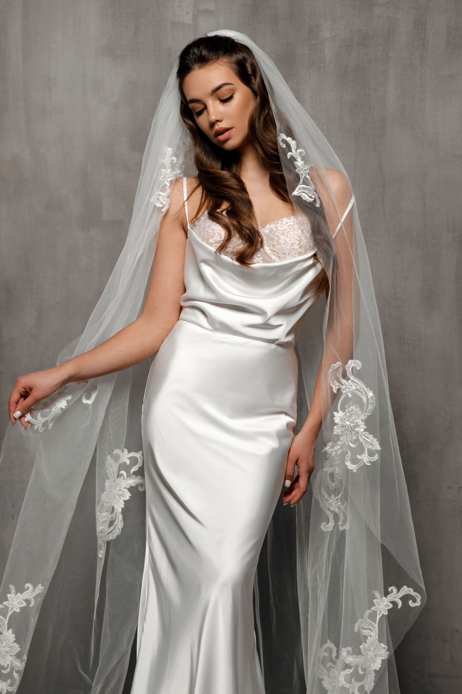 Long Wedding Veil VS-2020-10 - Image 2
